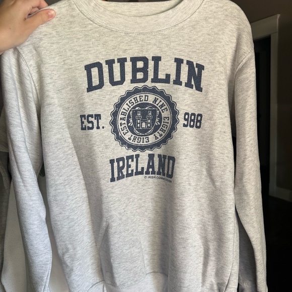 Vintage Crewneck - Picture 2 of 4